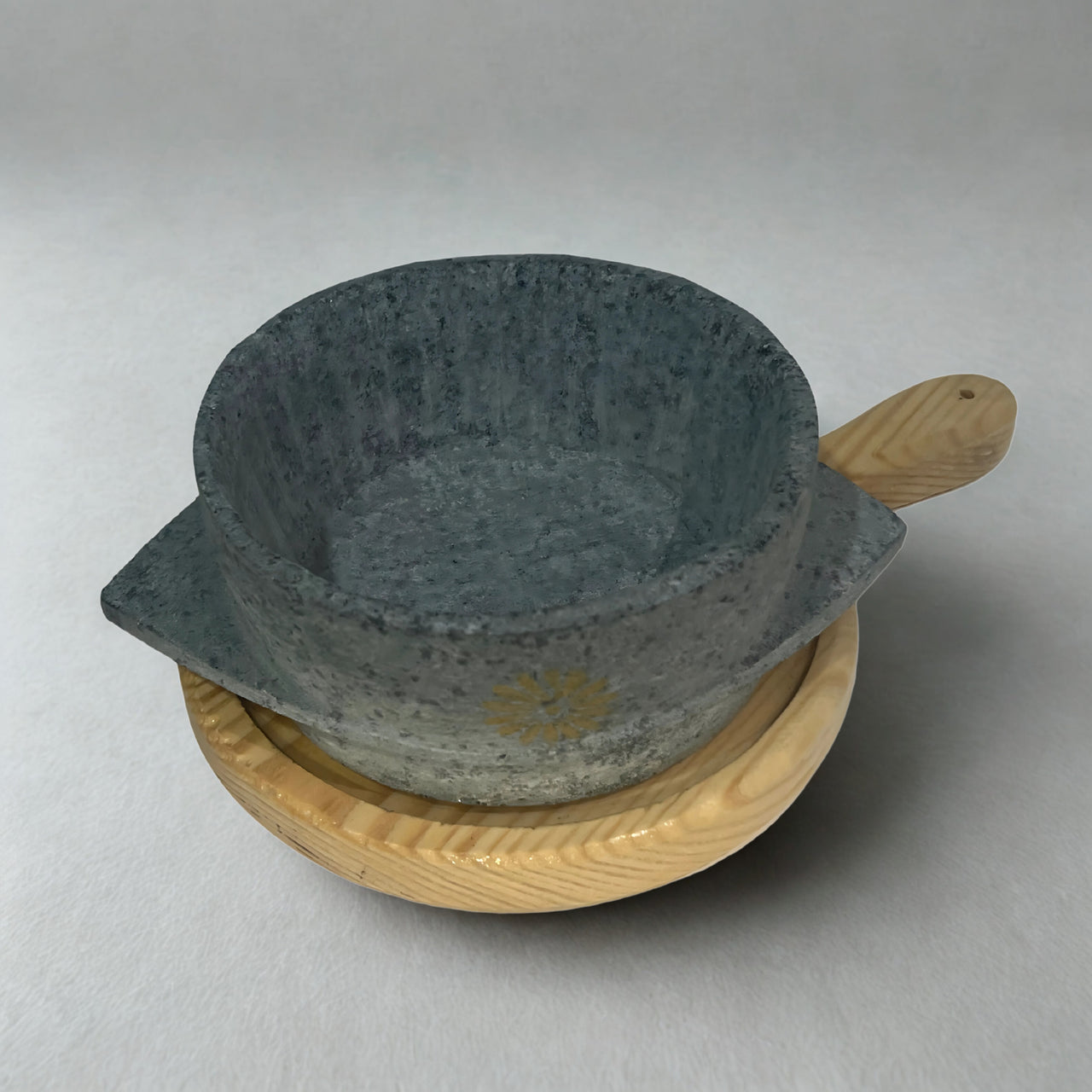 Yemeni Stone Food Bowl Madr with Stand